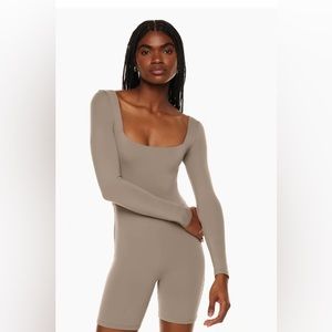 Aritzia babaton taupe romper